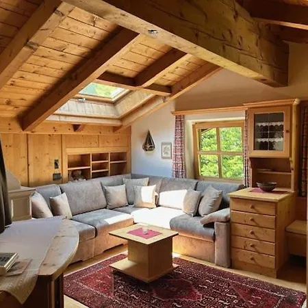 Charmehotel Uhrerhof - Deur Ortisei Room photo