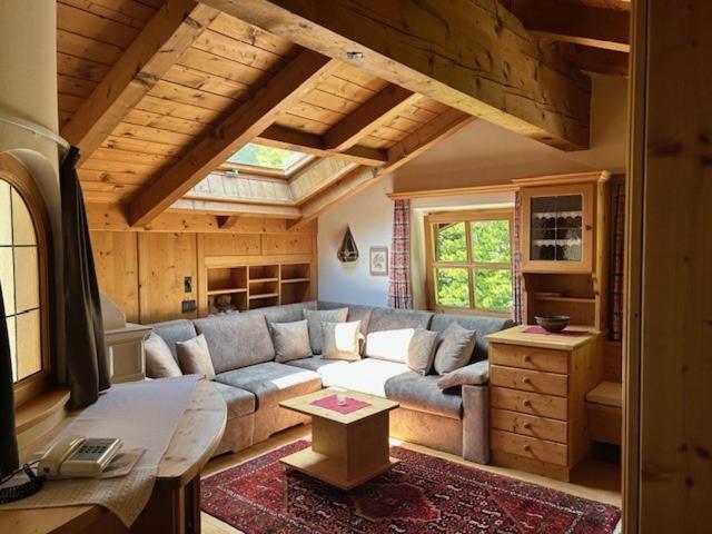 Charmehotel Uhrerhof - Deur Urtijëi