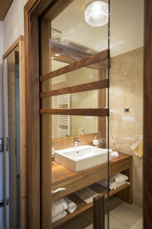 Hotel Charmehotel Uhrerhof - Deur 4*